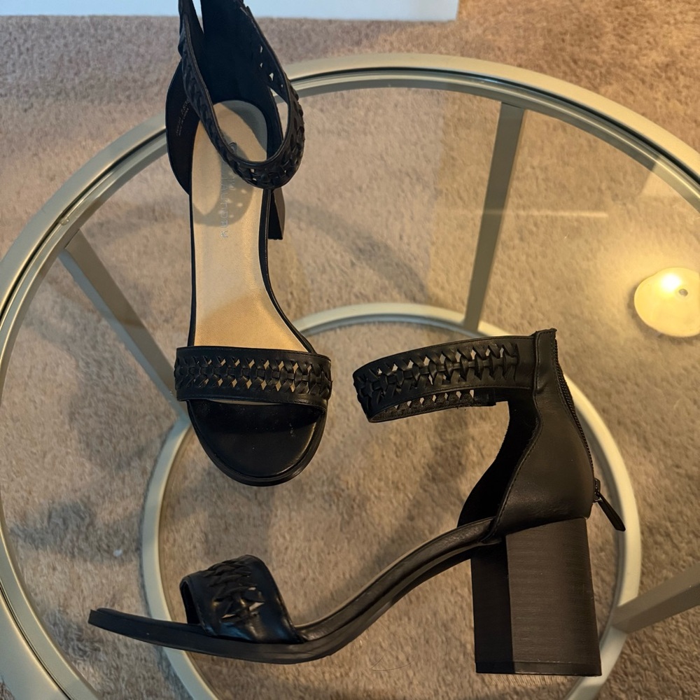 CL by Chinese Laundry Black Woven Strap Heels nwot